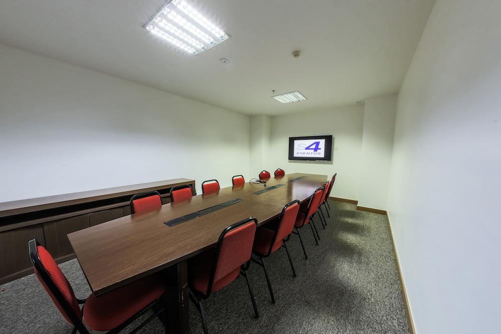 טגואטינגה S4 Hotel Aguas Claras מראה חיצוני תמונה