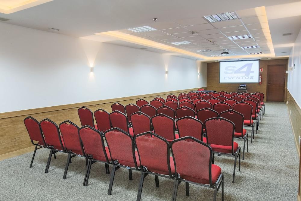 טגואטינגה S4 Hotel Aguas Claras מראה חיצוני תמונה
