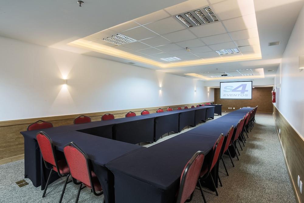 טגואטינגה S4 Hotel Aguas Claras מראה חיצוני תמונה